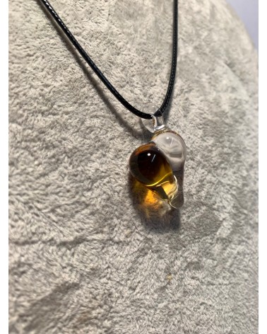 Pendentif Cœur transparent et ambre.